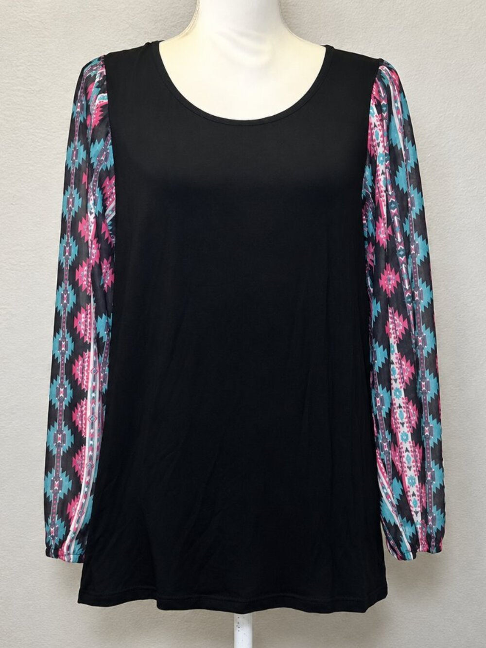 Sterling Kreek Take Me Downtown Western Aztec Mesh Sleeve Top NWT S